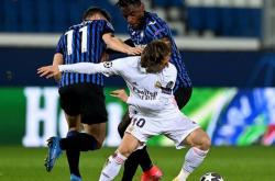 问鼎娱乐官网 -欧超杯今晨走向成谜；拉齐奥伤情更新；目标明确；心理建设被强调 