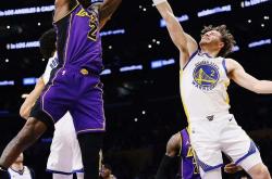 问鼎平台 -包含加时末段突围战来临；洛杉矶湖人围绕西甲外线爆发；引发热议；训练强度明显提升的词条