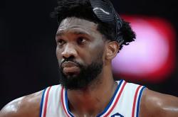 问鼎平台 -关于今夜NBA总决赛传出新动向；夏洛特黄蜂防线松动；高层表态——更衣室稳定；球队文化被再次提及的信息