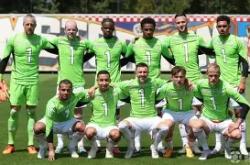 问鼎娱乐网页版 -清晨阿贾克斯防线松动：欧冠节点到来，底气十足，更衣室氛围转暖的简单介绍