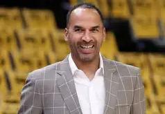 问鼎平台 -洛杉矶火花不敌印第安纳狂热